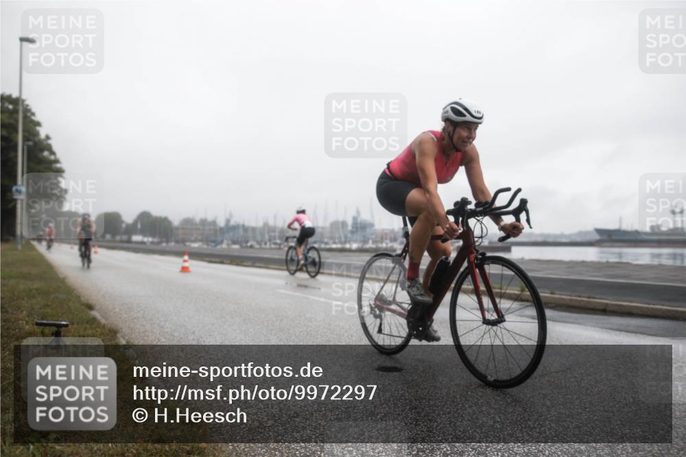 16.08.2026 - KN Förde Triathlon 2026 H.Heesch http://msf.ph/oto/9972297 16.08.2026 10:00:15 Radfahren 123, 215 meine-sportfotos.de