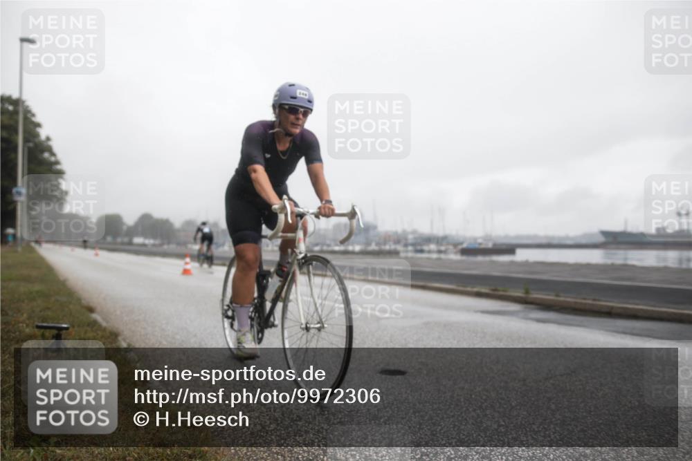 16.08.2026 - KN Förde Triathlon 2026 H.Heesch http://msf.ph/oto/9972306 16.08.2026 10:00:48 Radfahren 200, 246, 248 meine-sportfotos.de