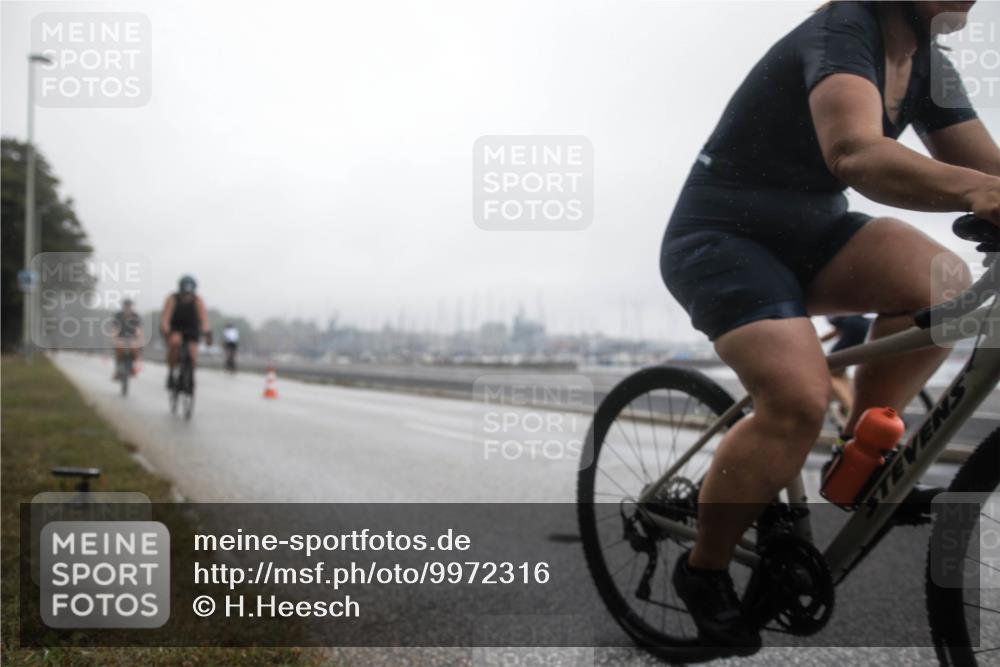 16.08.2026 - KN Förde Triathlon 2026 H.Heesch http://msf.ph/oto/9972316 16.08.2026 10:01:39 Radfahren 191, 239, 245, 255 meine-sportfotos.de