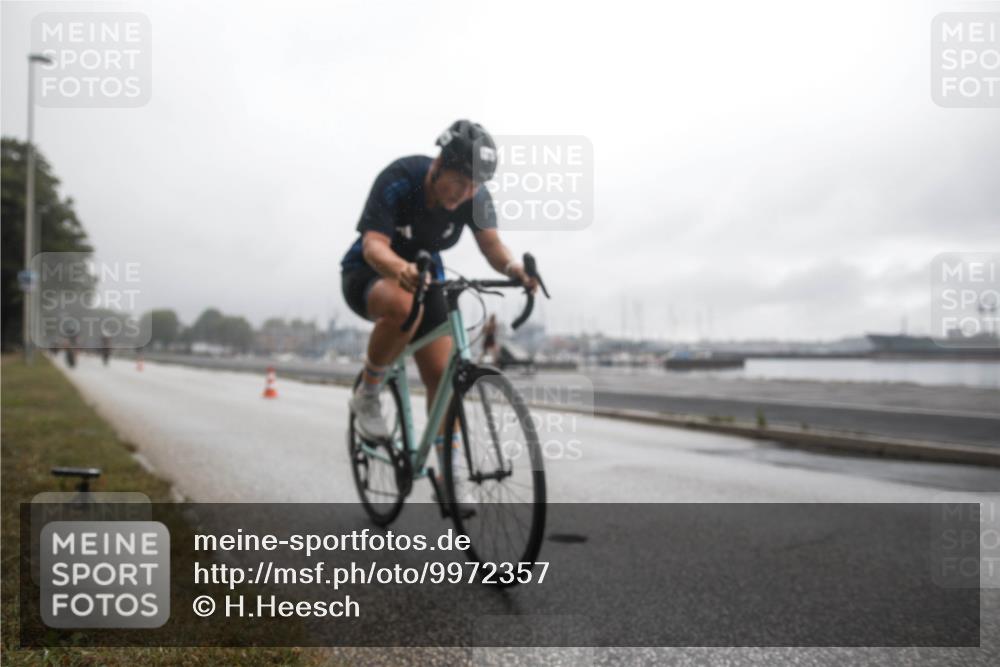 16.08.2026 - KN Förde Triathlon 2026 H.Heesch http://msf.ph/oto/9972357 16.08.2026 10:04:03 Radfahren 240 meine-sportfotos.de