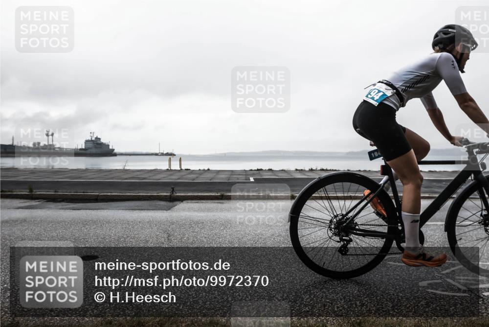 16.08.2026 - KN Förde Triathlon 2026 H.Heesch http://msf.ph/oto/9972370 16.08.2026 10:04:17 Radfahren  meine-sportfotos.de