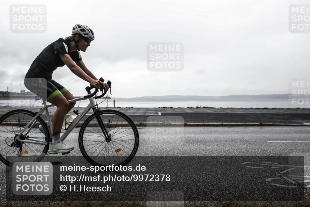 16.08.2026 - KN Förde Triathlon 2026 H.Heesch http://msf.ph/oto/9972378 16.08.2026 10:04:30 Radfahren  meine-sportfotos.de