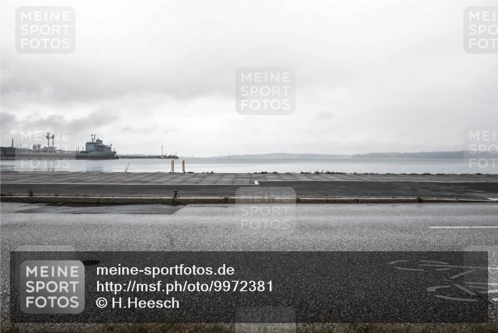 16.08.2026 - KN Förde Triathlon 2026 H.Heesch http://msf.ph/oto/9972381 16.08.2026 10:04:34 Radfahren  meine-sportfotos.de