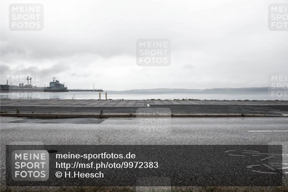 16.08.2026 - KN Förde Triathlon 2026 H.Heesch http://msf.ph/oto/9972383 16.08.2026 10:04:35 Radfahren  meine-sportfotos.de
