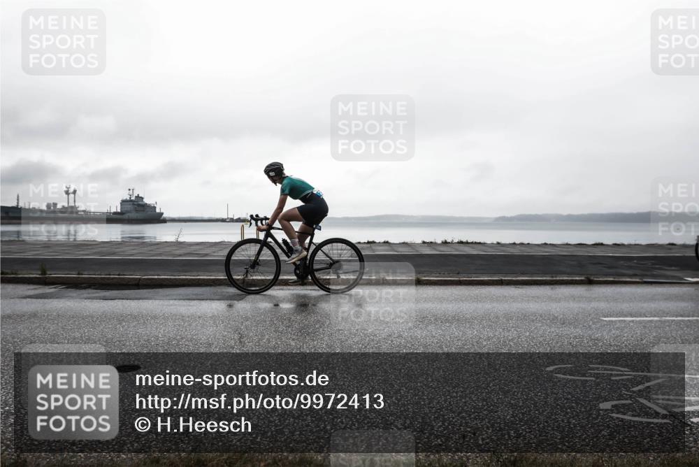 16.08.2026 - KN Förde Triathlon 2026 H.Heesch http://msf.ph/oto/9972413 16.08.2026 10:05:12 Radfahren  meine-sportfotos.de