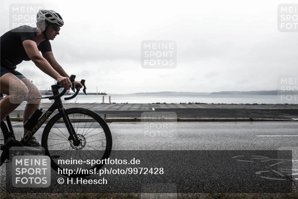 16.08.2026 - KN Förde Triathlon 2026 H.Heesch http://msf.ph/oto/9972428 16.08.2026 10:05:45 Radfahren 233, 234, 247 meine-sportfotos.de