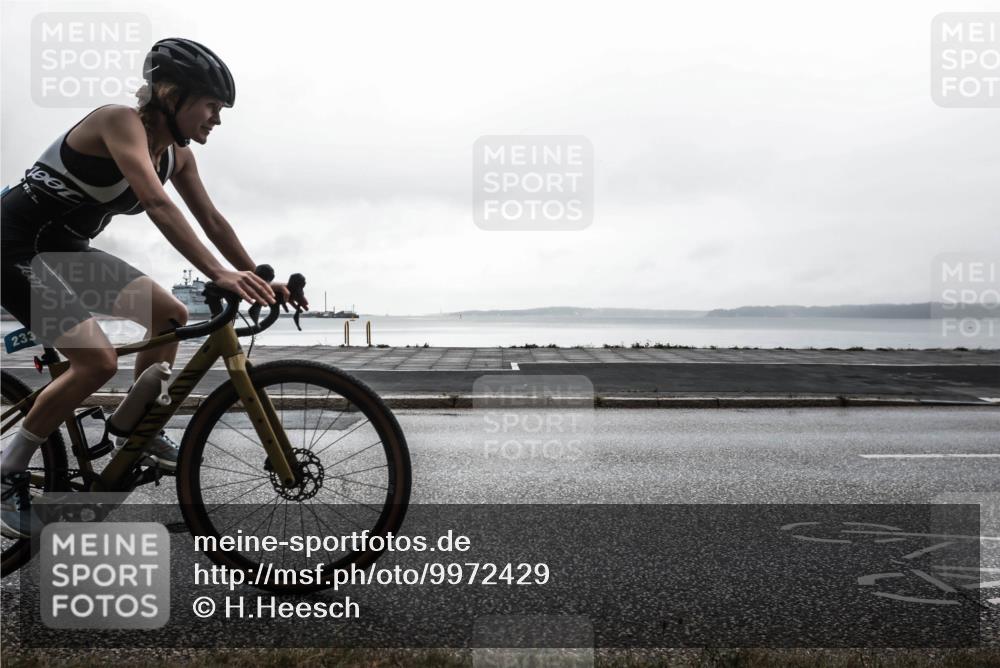 16.08.2026 - KN Förde Triathlon 2026 H.Heesch http://msf.ph/oto/9972429 16.08.2026 10:05:46 Radfahren 233, 234, 247, 253 meine-sportfotos.de
