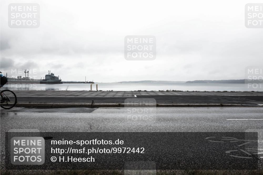 16.08.2026 - KN Förde Triathlon 2026 H.Heesch http://msf.ph/oto/9972442 16.08.2026 10:06:02 Radfahren  meine-sportfotos.de