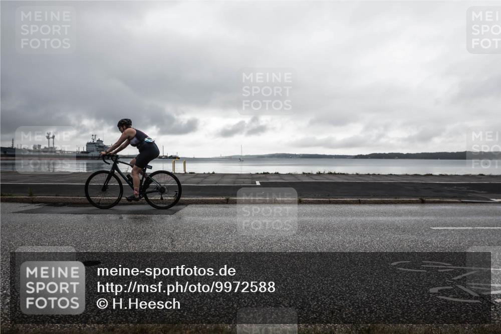 16.08.2026 - KN Förde Triathlon 2026 H.Heesch http://msf.ph/oto/9972588 16.08.2026 10:10:59 Radfahren 248, 267 meine-sportfotos.de