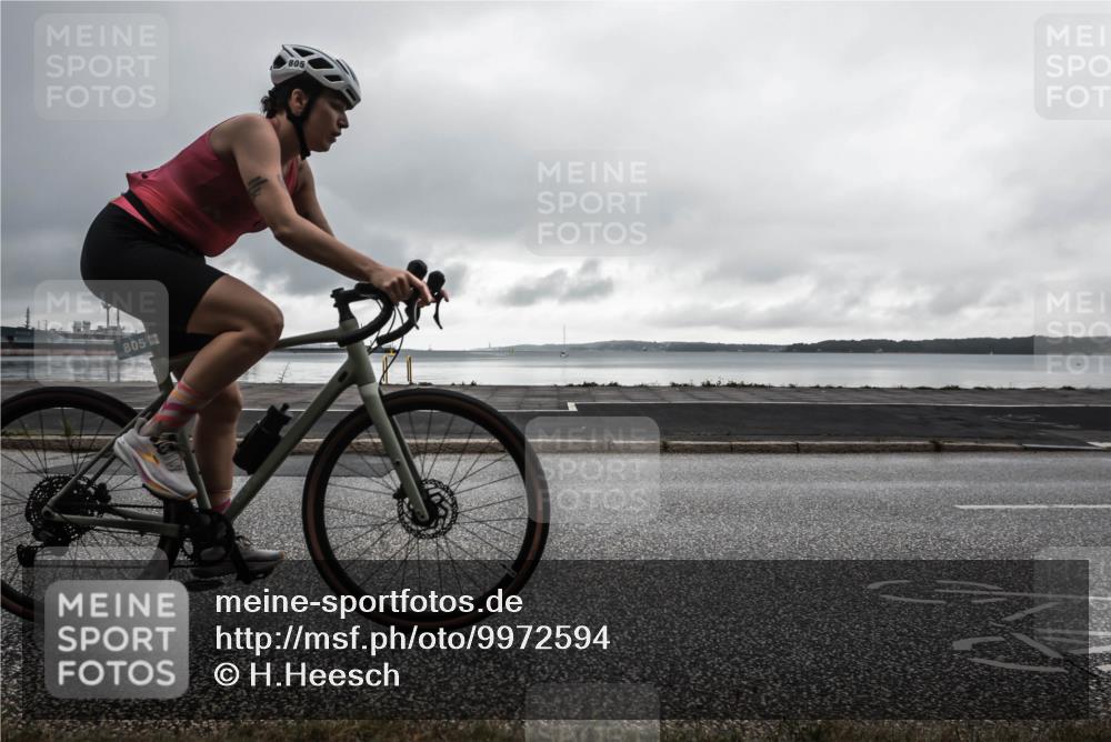 16.08.2026 - KN Förde Triathlon 2026 H.Heesch http://msf.ph/oto/9972594 16.08.2026 10:11:21 Radfahren  meine-sportfotos.de