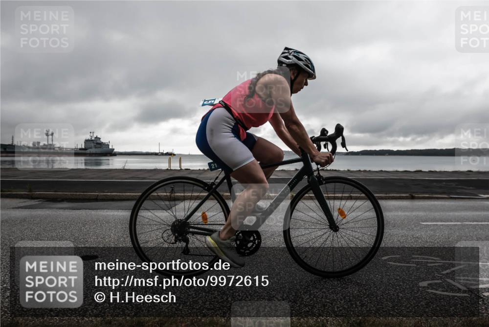 16.08.2026 - KN Förde Triathlon 2026 H.Heesch http://msf.ph/oto/9972615 16.08.2026 10:13:59 Radfahren  meine-sportfotos.de