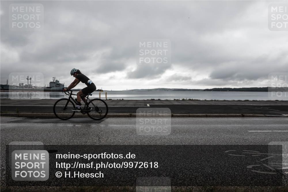 16.08.2026 - KN Förde Triathlon 2026 H.Heesch http://msf.ph/oto/9972618 16.08.2026 10:14:38 Radfahren  meine-sportfotos.de