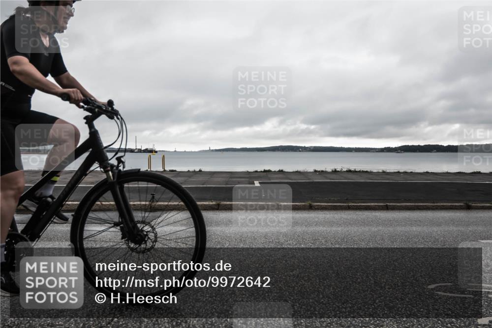16.08.2026 - KN Förde Triathlon 2026 H.Heesch http://msf.ph/oto/9972642 16.08.2026 10:21:27 Radfahren  meine-sportfotos.de