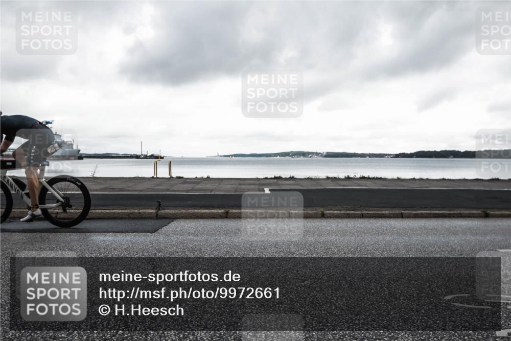 16.08.2026 - KN Förde Triathlon 2026 H.Heesch http://msf.ph/oto/9972661 16.08.2026 10:58:54 Radfahren 304, 319 meine-sportfotos.de