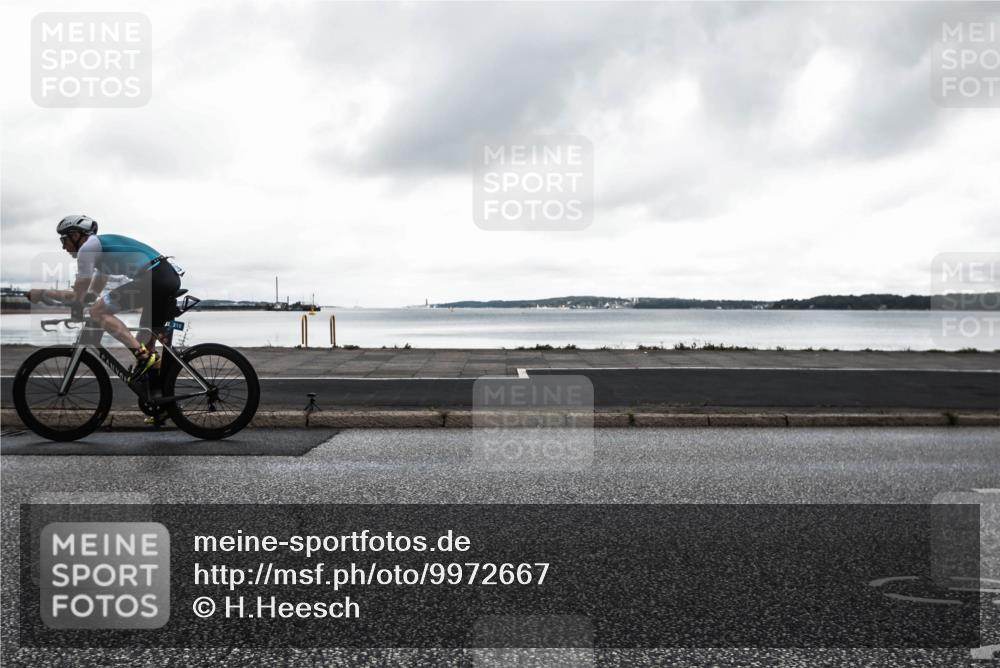 16.08.2026 - KN Förde Triathlon 2026 H.Heesch http://msf.ph/oto/9972667 16.08.2026 10:59:45 Radfahren 307, 318 meine-sportfotos.de