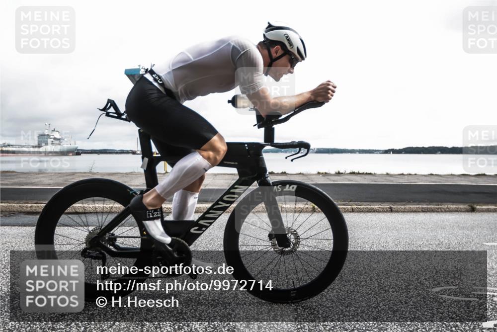 16.08.2026 - KN Förde Triathlon 2026 H.Heesch http://msf.ph/oto/9972714 16.08.2026 11:04:38 Radfahren 321 meine-sportfotos.de