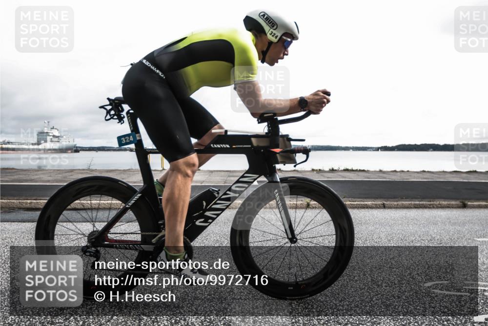 16.08.2026 - KN Förde Triathlon 2026 H.Heesch http://msf.ph/oto/9972716 16.08.2026 11:04:50 Radfahren 324, 336 meine-sportfotos.de