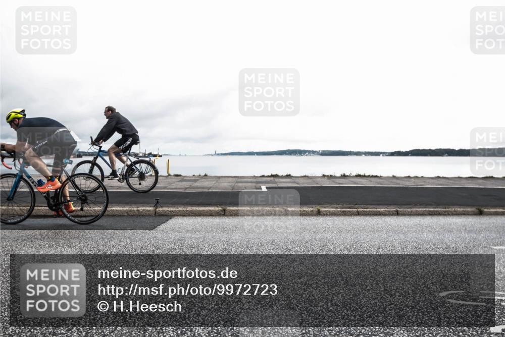 16.08.2026 - KN Förde Triathlon 2026 H.Heesch http://msf.ph/oto/9972723 16.08.2026 11:05:17 Radfahren 341, 355, 367 meine-sportfotos.de