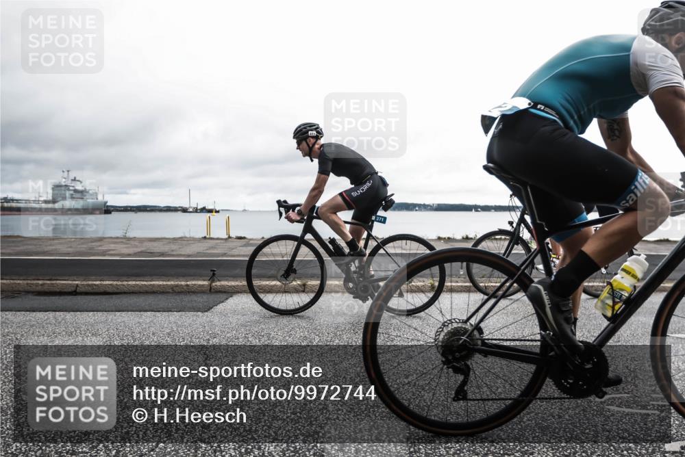 16.08.2026 - KN Förde Triathlon 2026 H.Heesch http://msf.ph/oto/9972744 16.08.2026 11:07:24 Radfahren 302, 322, 328 meine-sportfotos.de