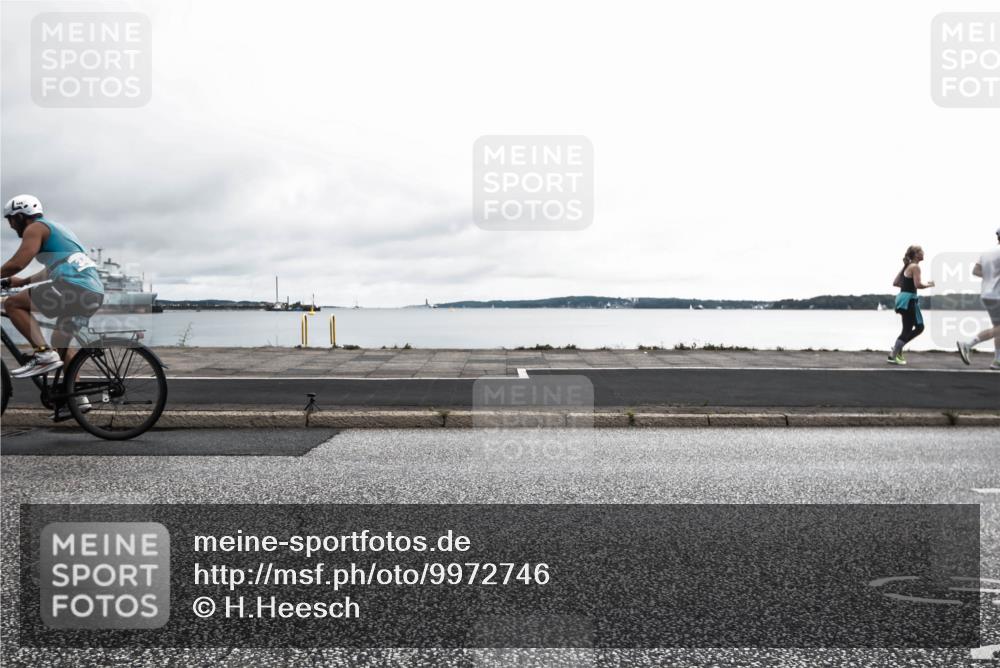 16.08.2026 - KN Förde Triathlon 2026 H.Heesch http://msf.ph/oto/9972746 16.08.2026 11:07:24 Radfahren 302, 322, 328 meine-sportfotos.de