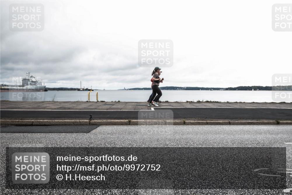16.08.2026 - KN Förde Triathlon 2026 H.Heesch http://msf.ph/oto/9972752 16.08.2026 11:07:41 Radfahren 355, 367 meine-sportfotos.de