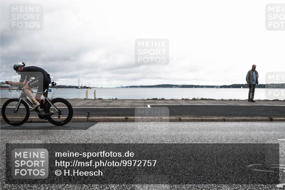 16.08.2026 - KN Förde Triathlon 2026 H.Heesch http://msf.ph/oto/9972757 16.08.2026 11:08:03 Radfahren 301, 307, 319, 359, 382, 804 meine-sportfotos.de
