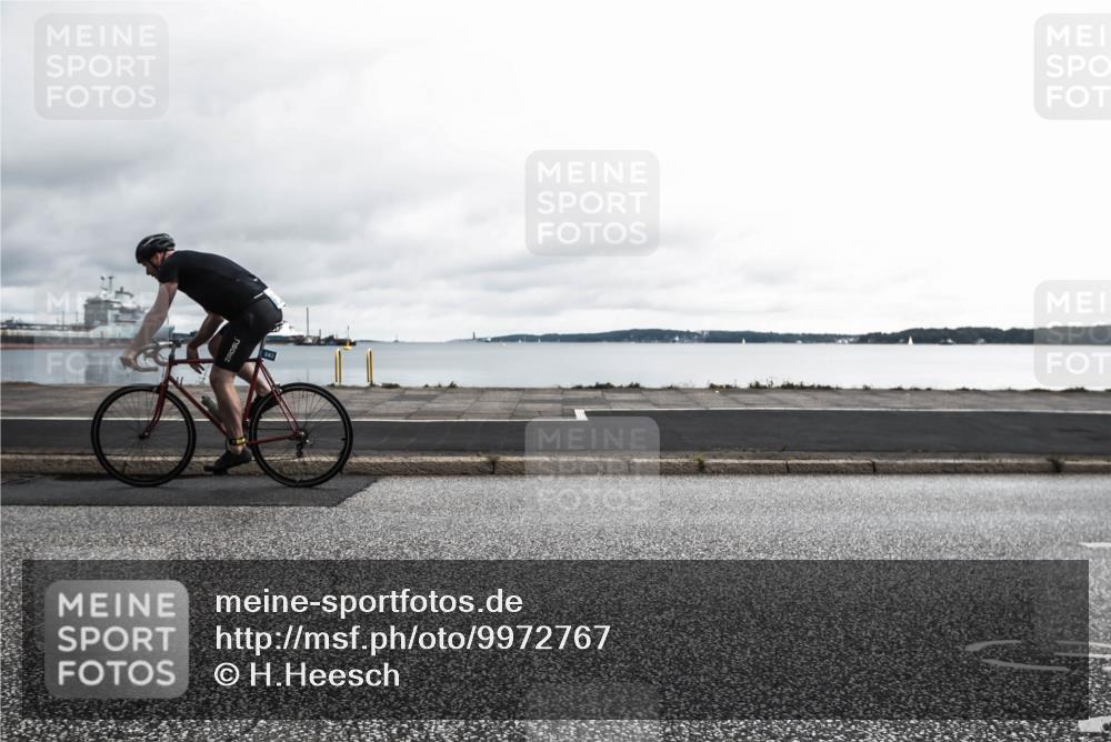 16.08.2026 - KN Förde Triathlon 2026 H.Heesch http://msf.ph/oto/9972767 16.08.2026 11:08:45 Radfahren 311, 318, 339, 352, 365, 372 meine-sportfotos.de