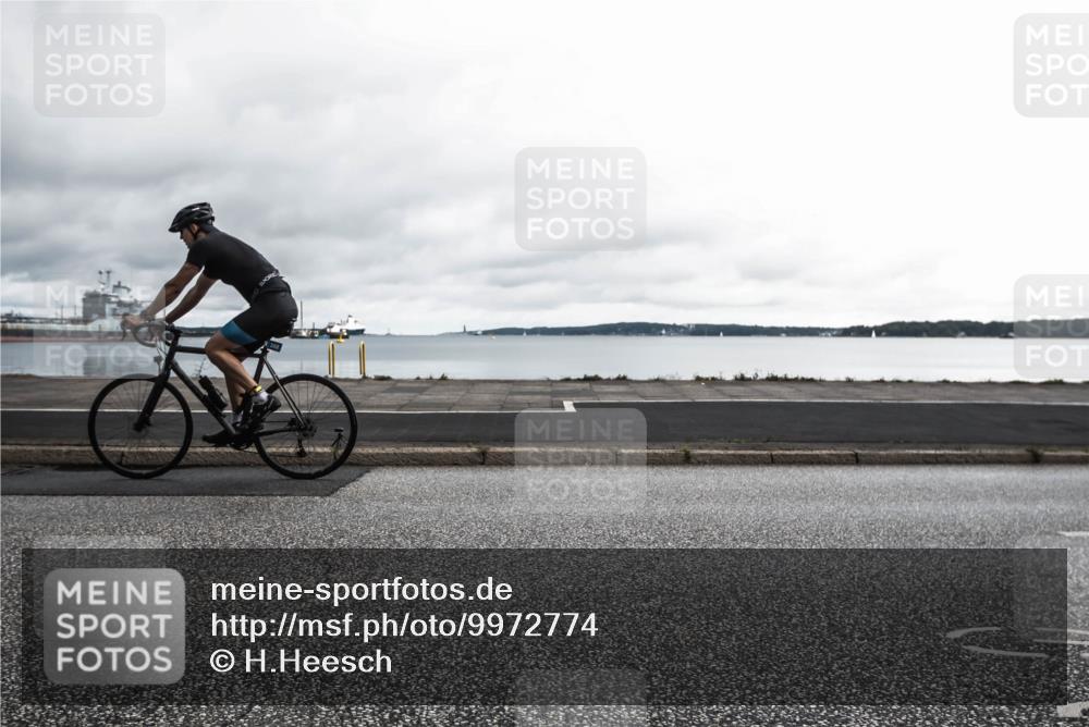 16.08.2026 - KN Förde Triathlon 2026 H.Heesch http://msf.ph/oto/9972774 16.08.2026 11:09:14 Radfahren 304, 308, 317, 354, 368 meine-sportfotos.de