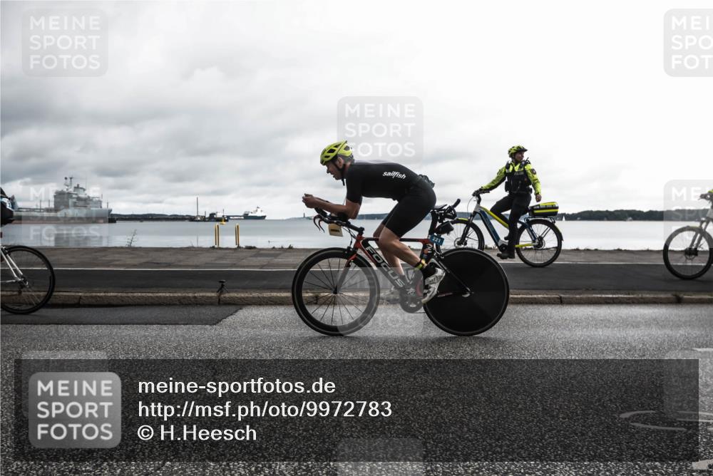 16.08.2026 - KN Förde Triathlon 2026 H.Heesch http://msf.ph/oto/9972783 16.08.2026 11:09:35 Radfahren 221, 305, 330, 377, 389, 397 meine-sportfotos.de