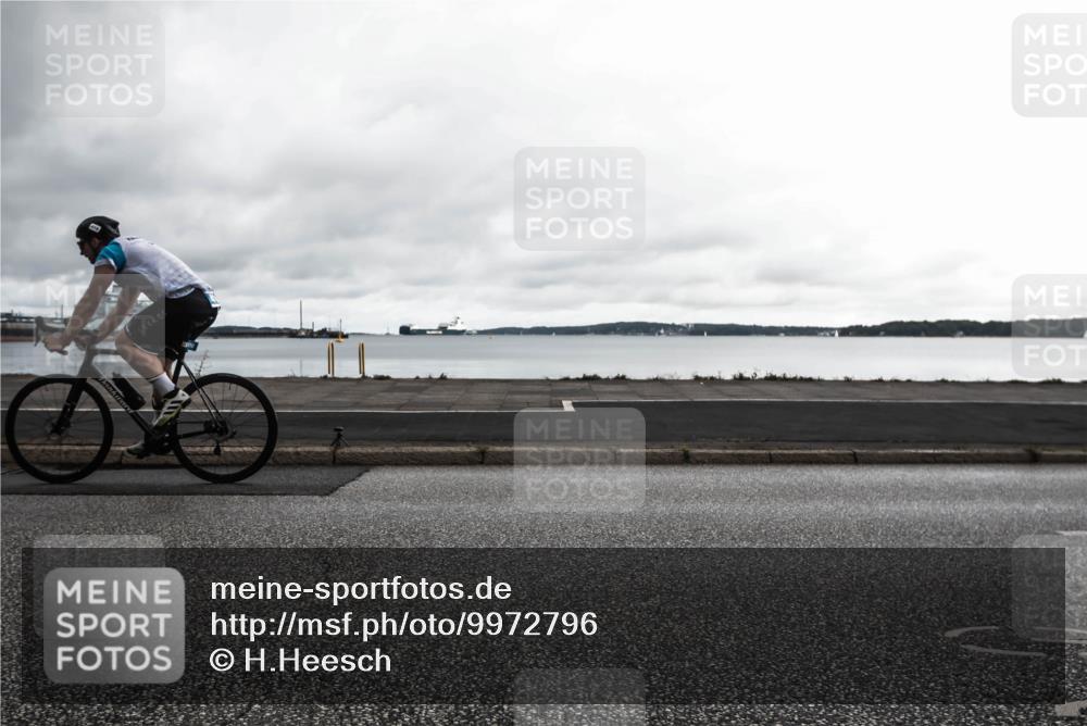 16.08.2026 - KN Förde Triathlon 2026 H.Heesch http://msf.ph/oto/9972796 16.08.2026 11:10:12 Radfahren 319, 325, 395 meine-sportfotos.de