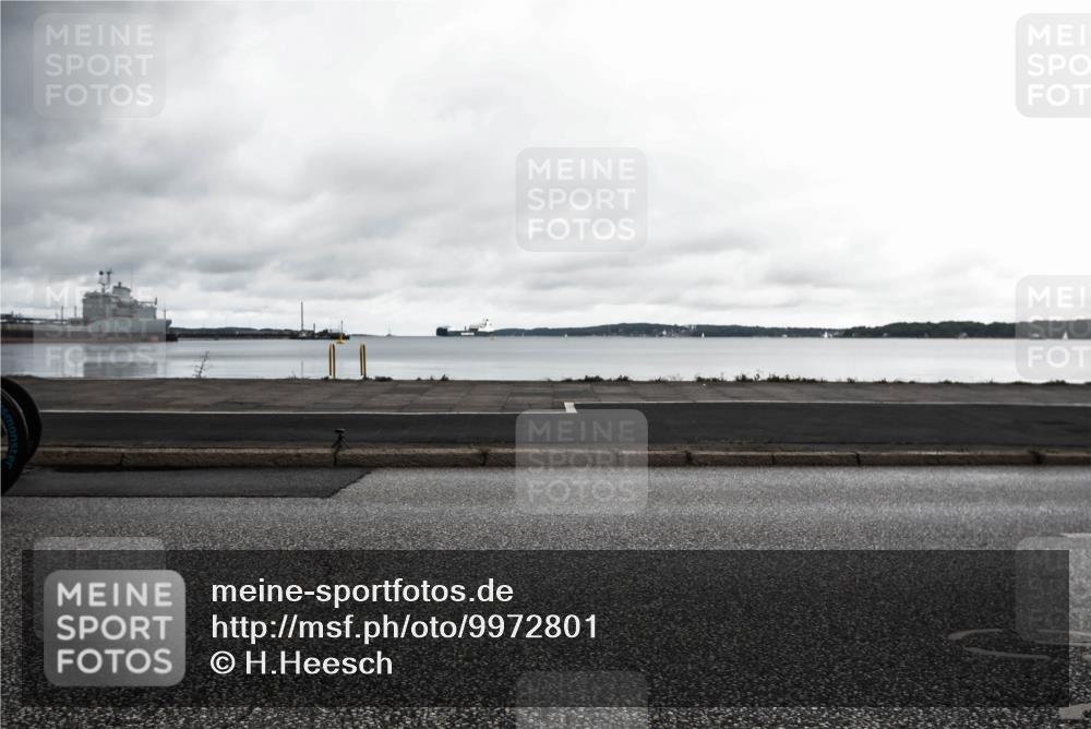 16.08.2026 - KN Förde Triathlon 2026 H.Heesch http://msf.ph/oto/9972801 16.08.2026 11:10:31 Radfahren 301, 310, 313, 323, 375, 383, 391 meine-sportfotos.de