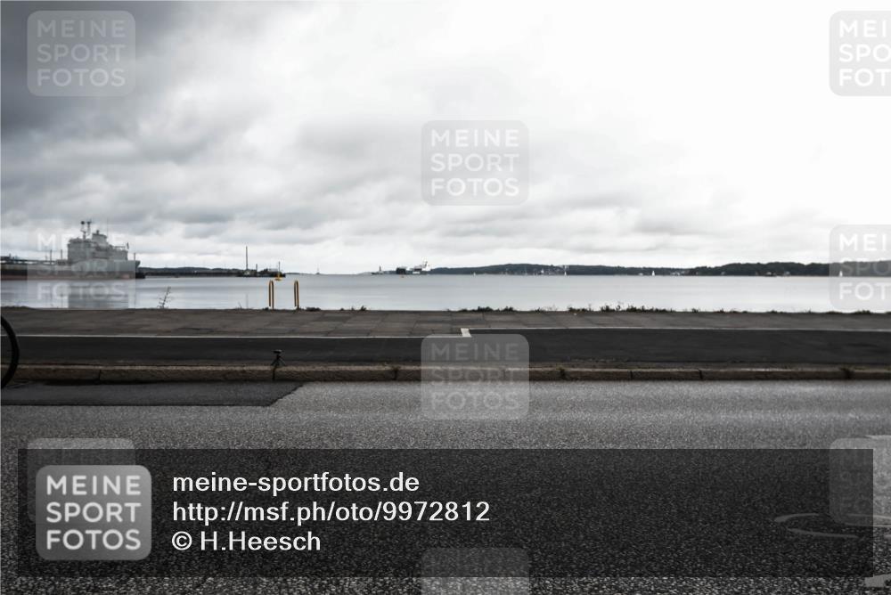 16.08.2026 - KN Förde Triathlon 2026 H.Heesch http://msf.ph/oto/9972812 16.08.2026 11:11:05 Radfahren 329, 376 meine-sportfotos.de
