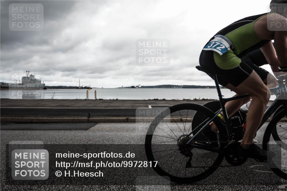 16.08.2026 - KN Förde Triathlon 2026 H.Heesch http://msf.ph/oto/9972817 16.08.2026 11:11:17 Radfahren 314, 317, 342, 365, 372, 386, 430 meine-sportfotos.de