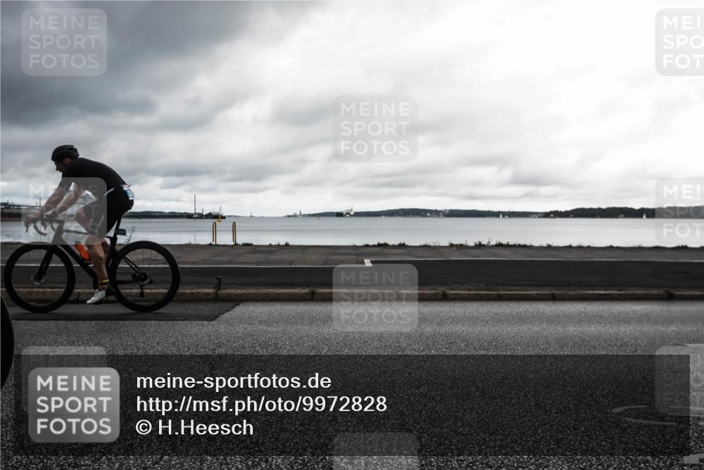 16.08.2026 - KN Förde Triathlon 2026 H.Heesch http://msf.ph/oto/9972828 16.08.2026 11:11:40 Radfahren 221, 324, 336, 401, 441 meine-sportfotos.de