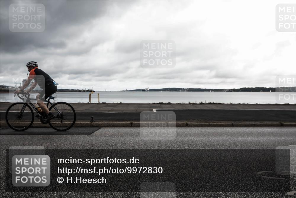 16.08.2026 - KN Förde Triathlon 2026 H.Heesch http://msf.ph/oto/9972830 16.08.2026 11:11:42 Radfahren 221, 324, 336, 441 meine-sportfotos.de