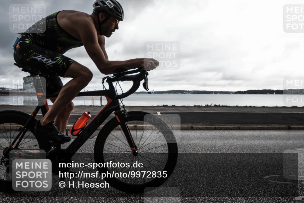 16.08.2026 - KN Förde Triathlon 2026 H.Heesch http://msf.ph/oto/9972835 16.08.2026 11:11:54 Radfahren 305, 337, 370, 373, 377, 397, 398 meine-sportfotos.de