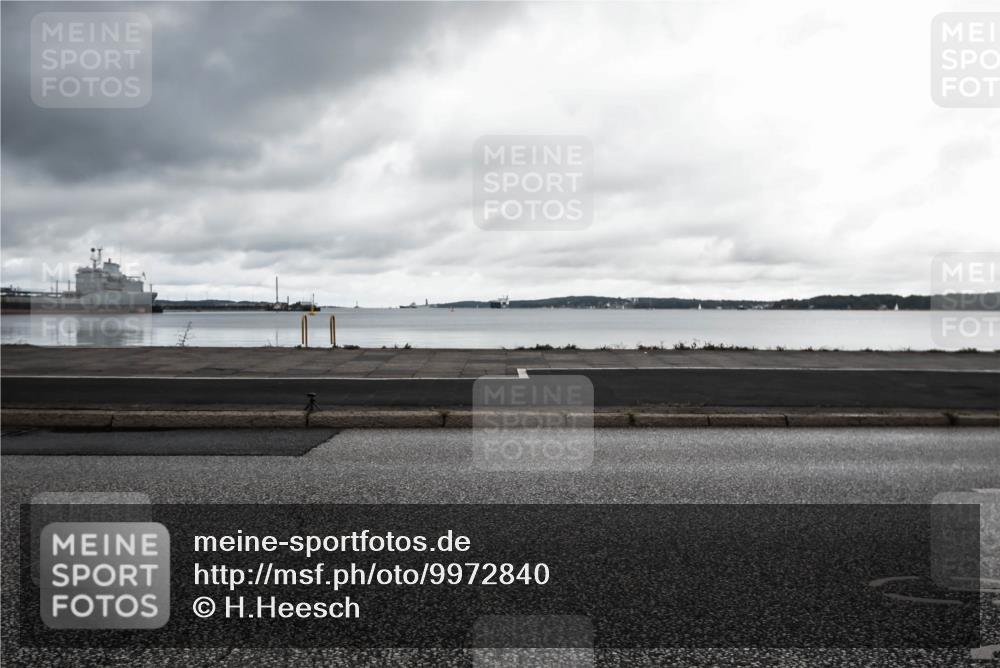 16.08.2026 - KN Förde Triathlon 2026 H.Heesch http://msf.ph/oto/9972840 16.08.2026 11:12:01 Radfahren 357, 369, 370, 389, 393, 397 meine-sportfotos.de