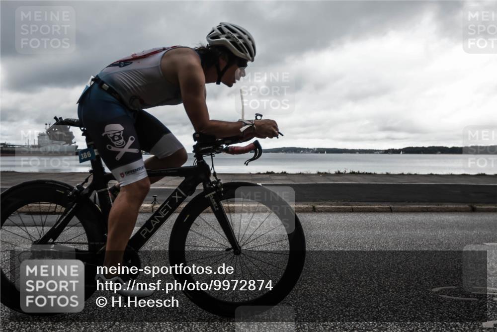 16.08.2026 - KN Förde Triathlon 2026 H.Heesch http://msf.ph/oto/9972874 16.08.2026 11:13:43 Radfahren 331, 360, 376, 386, 406, 430 meine-sportfotos.de