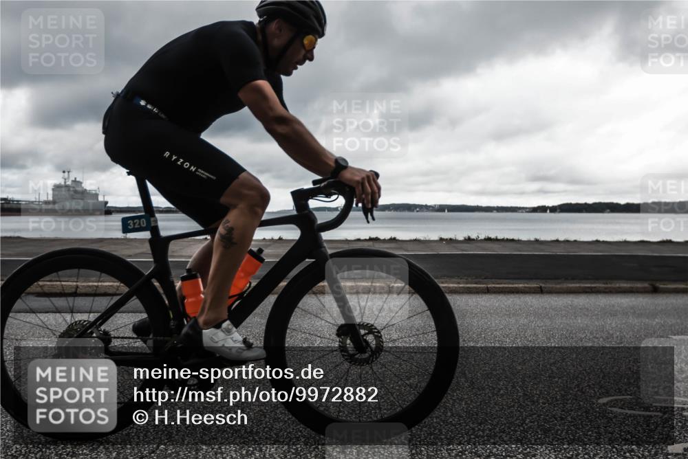 16.08.2026 - KN Förde Triathlon 2026 H.Heesch http://msf.ph/oto/9972882 16.08.2026 11:13:59 Radfahren 320, 373, 381, 402, 409 meine-sportfotos.de