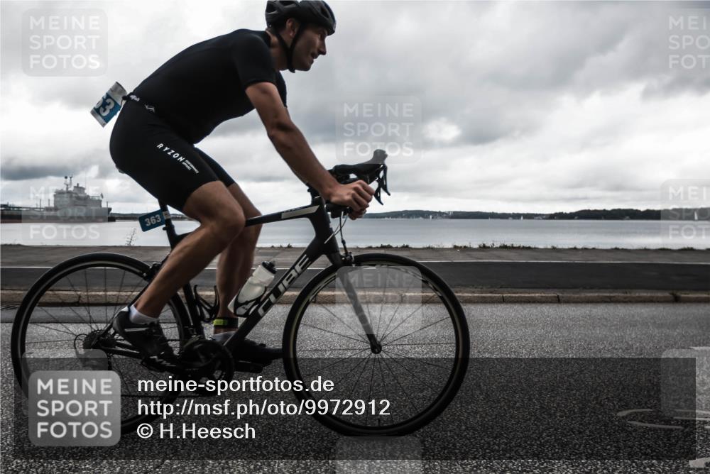 16.08.2026 - KN Förde Triathlon 2026 H.Heesch http://msf.ph/oto/9972912 16.08.2026 11:15:41 Radfahren 304, 308, 363, 399, 404, 414 meine-sportfotos.de