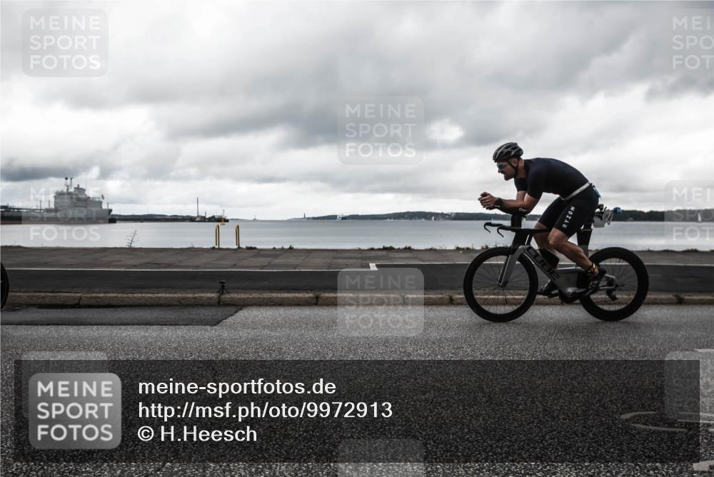 16.08.2026 - KN Förde Triathlon 2026 H.Heesch http://msf.ph/oto/9972913 16.08.2026 11:15:42 Radfahren 304, 308, 363, 399, 414 meine-sportfotos.de