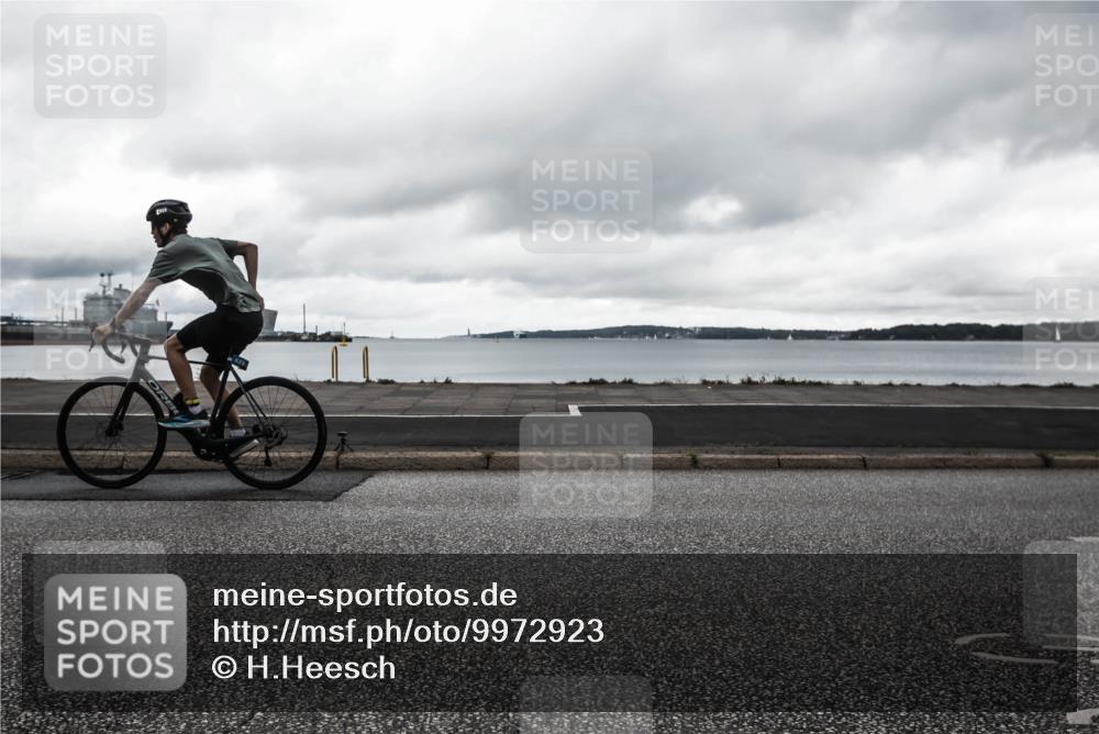 16.08.2026 - KN Förde Triathlon 2026 H.Heesch http://msf.ph/oto/9972923 16.08.2026 11:16:12 Radfahren 302, 307, 384, 429 meine-sportfotos.de