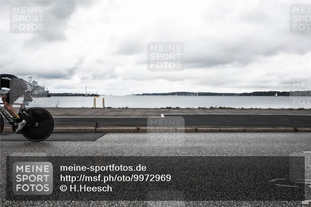 16.08.2026 - KN Förde Triathlon 2026 H.Heesch http://msf.ph/oto/9972969 16.08.2026 11:18:18 Radfahren 221, 302, 404 meine-sportfotos.de