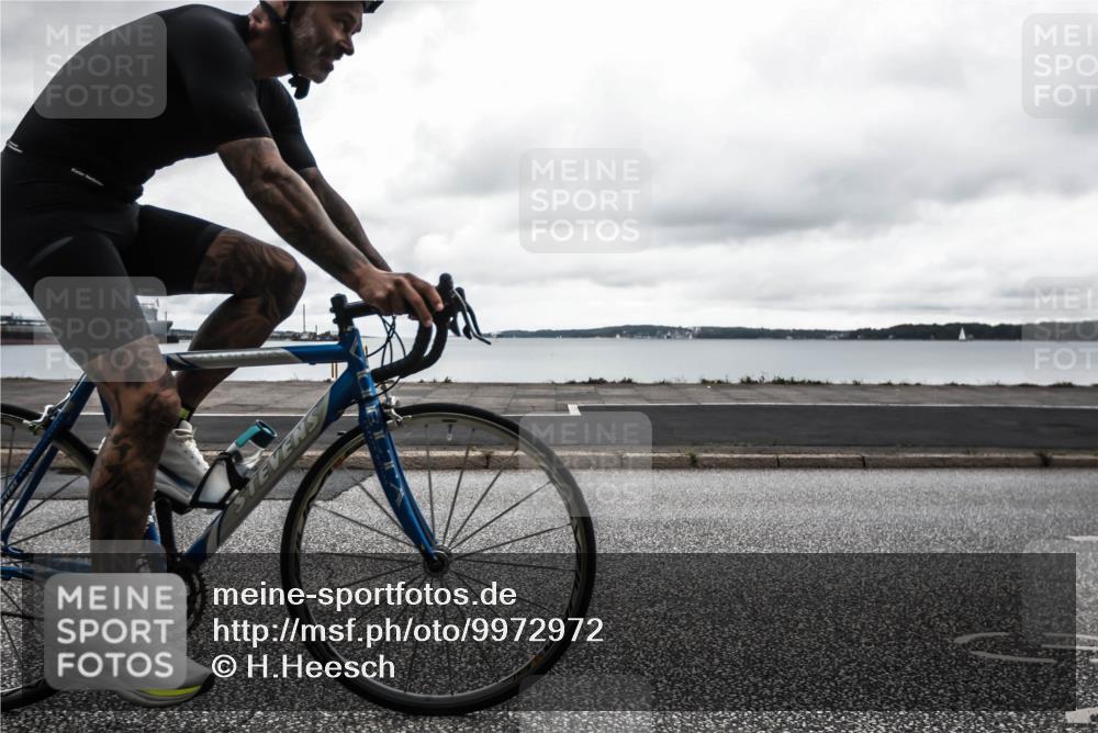 16.08.2026 - KN Förde Triathlon 2026 H.Heesch http://msf.ph/oto/9972972 16.08.2026 11:18:35 Radfahren 348, 353, 414, 441 meine-sportfotos.de