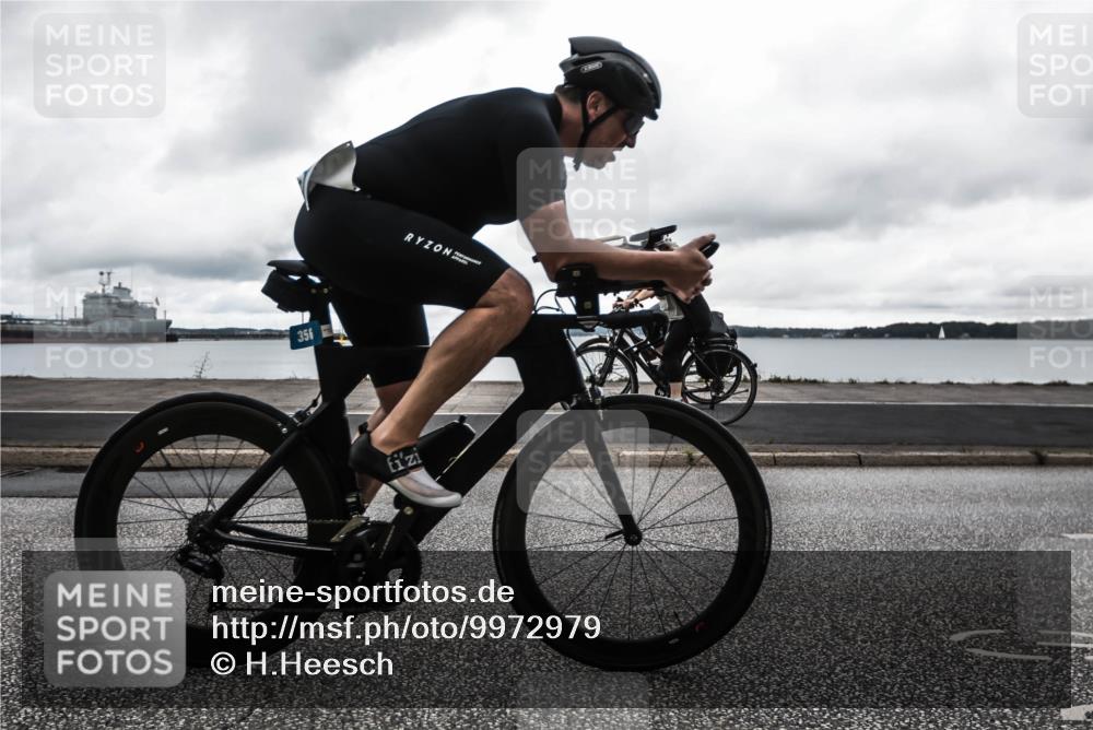 16.08.2026 - KN Förde Triathlon 2026 H.Heesch http://msf.ph/oto/9972979 16.08.2026 11:18:55 Radfahren 310, 356, 384, 425 meine-sportfotos.de
