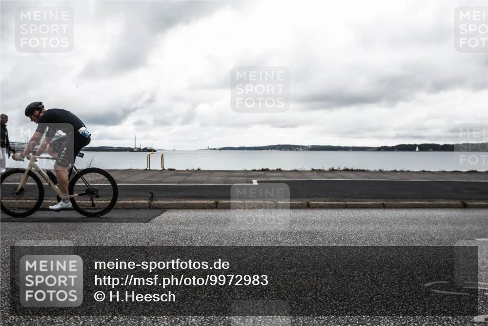 16.08.2026 - KN Förde Triathlon 2026 H.Heesch http://msf.ph/oto/9972983 16.08.2026 11:19:05 Radfahren 352, 428, 438 meine-sportfotos.de