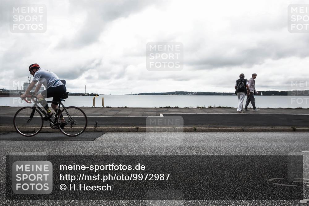 16.08.2026 - KN Förde Triathlon 2026 H.Heesch http://msf.ph/oto/9972987 16.08.2026 11:19:15 Radfahren 313, 319, 342, 347, 365, 372, 416 meine-sportfotos.de