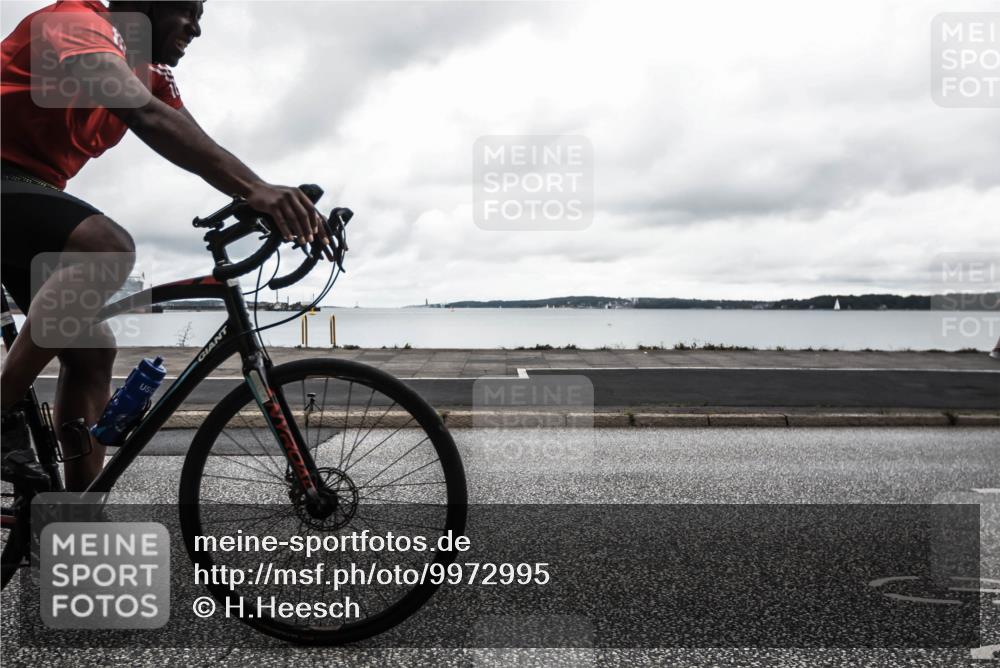 16.08.2026 - KN Förde Triathlon 2026 H.Heesch http://msf.ph/oto/9972995 16.08.2026 11:19:26 Radfahren 305, 305, 346, 351, 377, 801 meine-sportfotos.de
