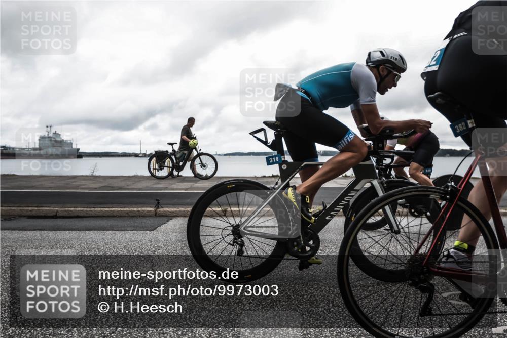 16.08.2026 - KN Förde Triathlon 2026 H.Heesch http://msf.ph/oto/9973003 16.08.2026 11:19:54 Radfahren 317, 318, 340, 349, 382, 383, 389, 435 meine-sportfotos.de