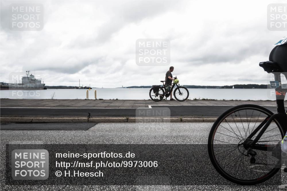 16.08.2026 - KN Förde Triathlon 2026 H.Heesch http://msf.ph/oto/9973006 16.08.2026 11:19:56 Radfahren 318, 321, 349, 369, 382, 383, 389, 417, 435 meine-sportfotos.de
